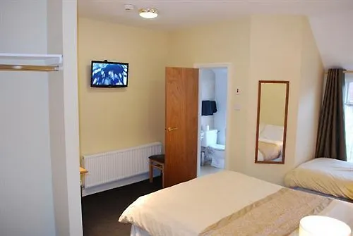 Parkway Guesthouse Dublin 3*,